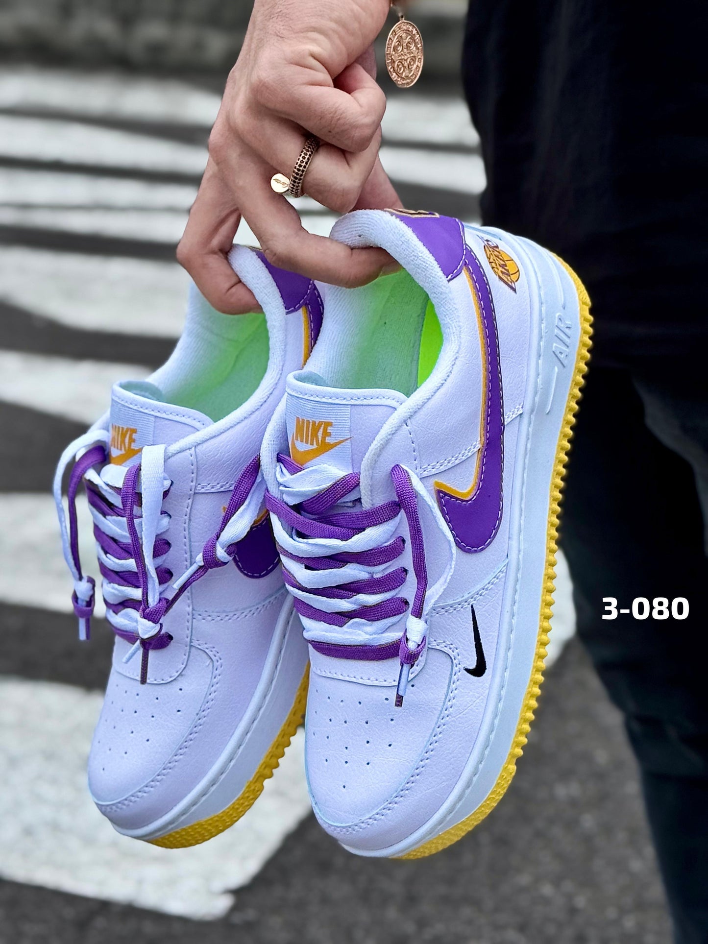 Tenis Nike Air Force One Edición Lakers